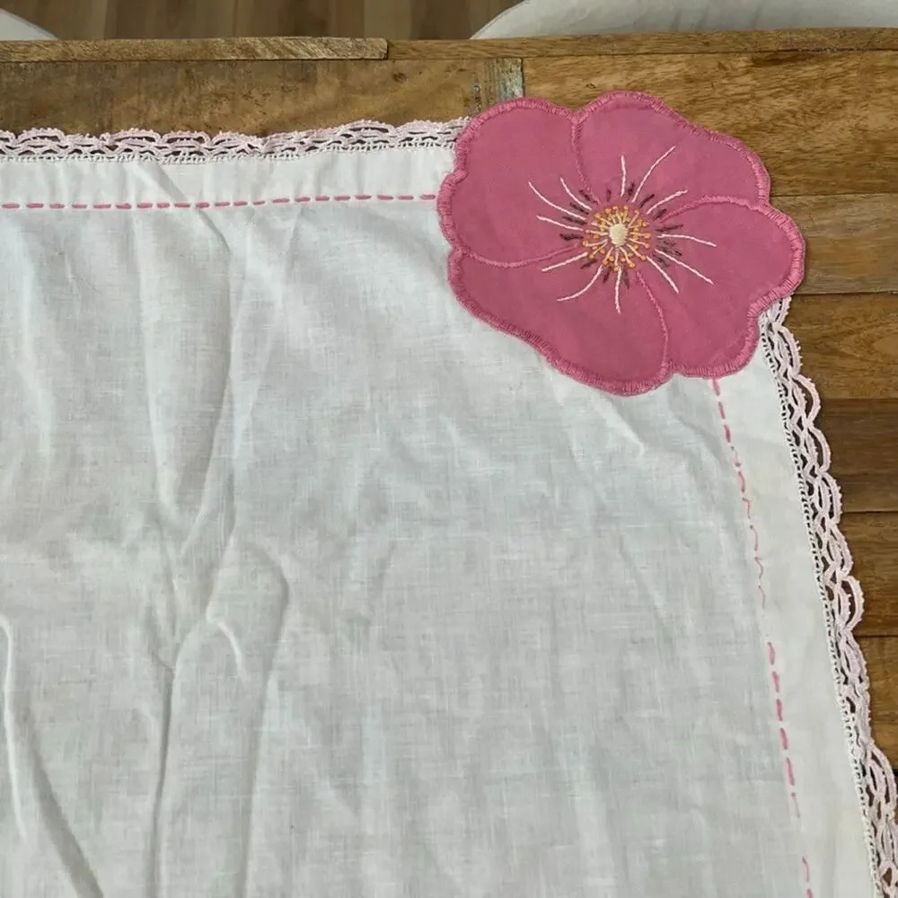 Vtg Hand-Embroidered Linen Kitchen Cloth 36 x 38 in Floral Appliques Lace Trim